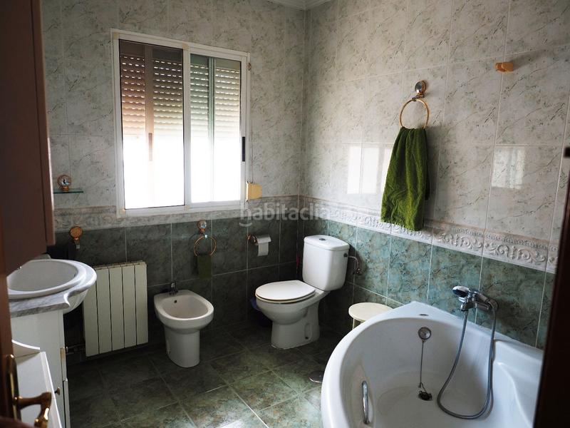 Foto c5e5031e-a648-46e1-93df-bffe005d3b72. Reihenhaus mit heizung parking in Petrer