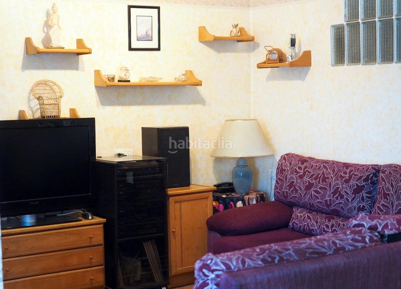 Foto f8deb711-b9d8-4bd8-937f-ccbed51f8609. Reihenhaus mit heizung parking in Petrer