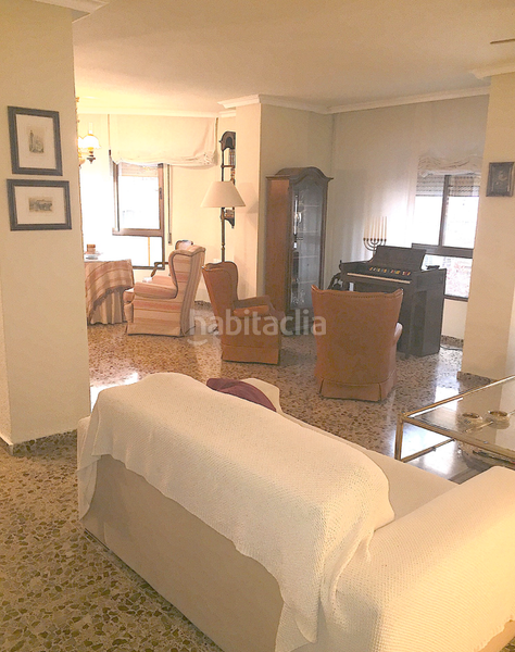 Foto f0b515a1-e2a4-464d-85d2-51642f49cc04. Piso vivienda céntrica en Fraternidad Elda