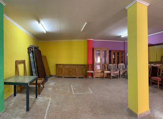 Local Comercial  Carrer castella. Local comercial en petrer