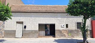 Maison à Calle salamanca 7. Casa para reformar en las 400