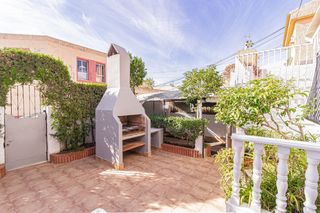 Dúplex a Calle sta.cilia de jaca-b.peral 3. Vivienda unifamiliar junto al parque de la rosa