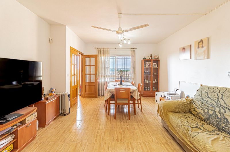 Foto fad30a82-54a9-4a0d-b795-78b2d8de91b2. Casa adossada amb aparcament a Pozo Estrecho Cartagena