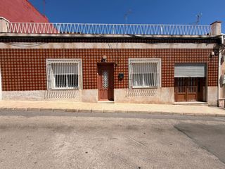 Casa a Calle FERNANDO POO-BDA.4 SANTOS 43
