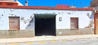 Geschäftsraum in Calle de la cassola 14-16. Almacéngarajes en la unión
