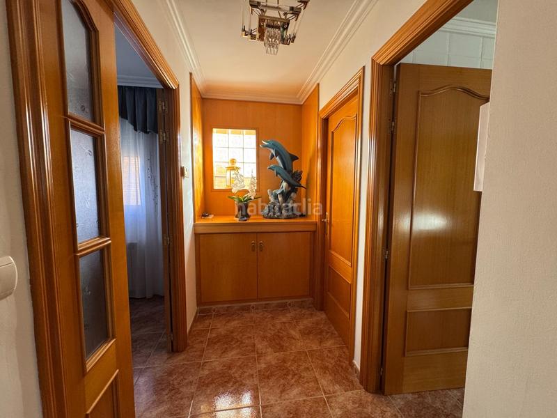 Foto 5a8334ff-8990-4fb4-b1d3-a5abe59582ae. Casa adossada amb calefacció aparcament piscina a Calafell