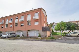 Maison jumelée  Calle mas del rubio. Magnífico adosado esquinero cerca de la playa en bonavista!