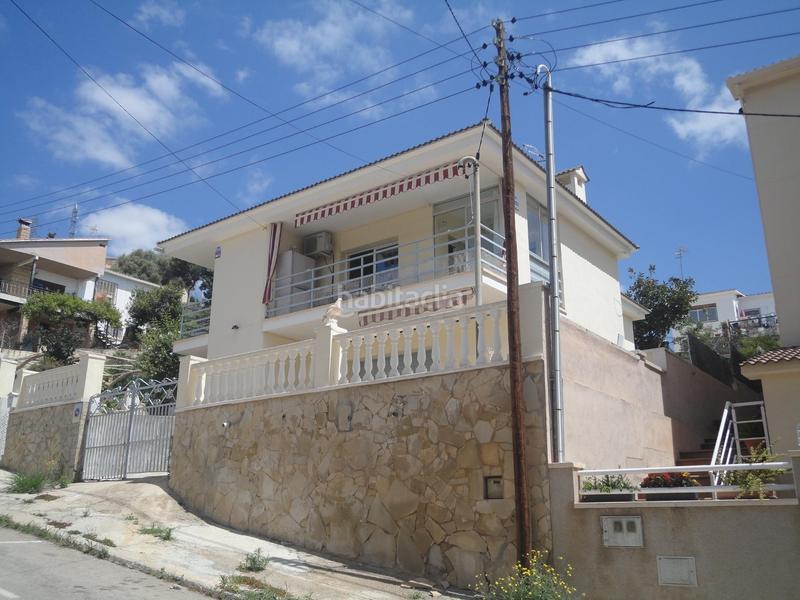 Foto 2062f70d-cad2-4b09-ad8c-f250543ef5e0. Xalet amb calefacció aparcament a Segur de Calafell nucli urbà Segur de Calafell