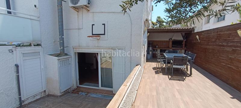 Foto eecd867f-937b-46d9-b540-bdb98005bb31. Casa adossada amb piscina a Coma-ruga platja Coma-ruga