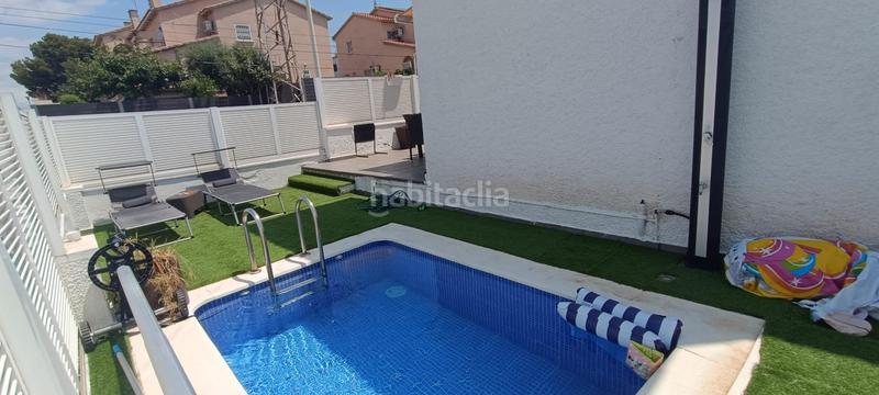 Foto fa646874-edac-4695-b377-4979dc91a43f. Casa adossada amb piscina a Coma-ruga platja Coma-ruga