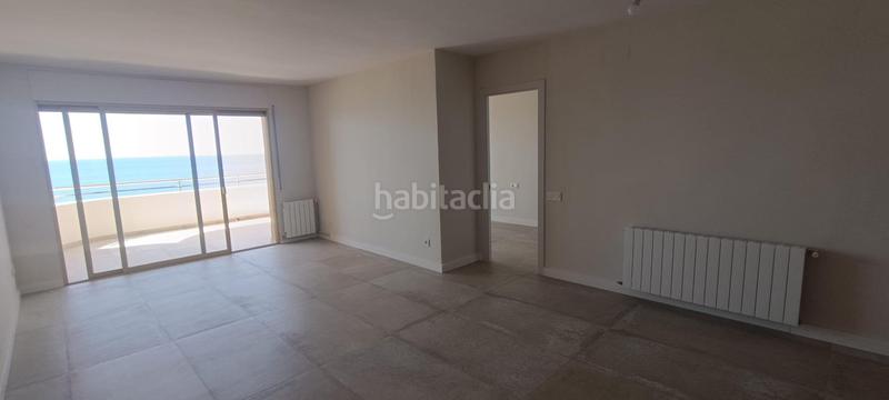 Foto 407fef59-9f6b-42f3-93f8-8177fbfe632c. Piso primera linea piso !!! en L´Estany Calafell