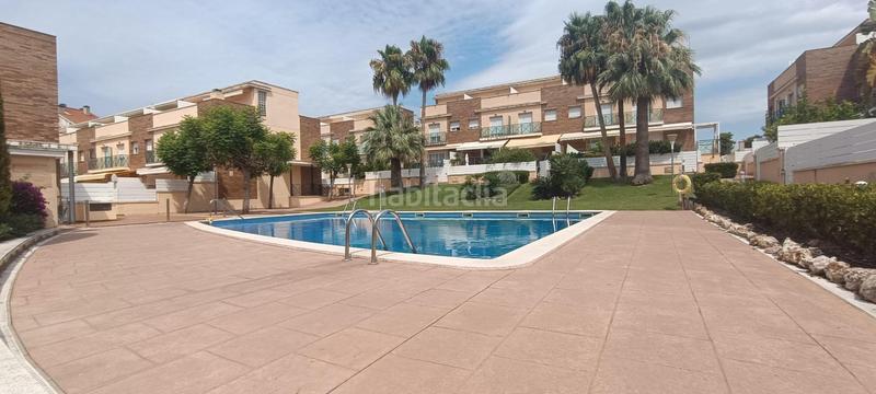 Foto 7121ea63-d9cd-47e0-a844-a1eadf79b4dd. Casa adossada amb aparcament piscina a Calafell residencial Calafell