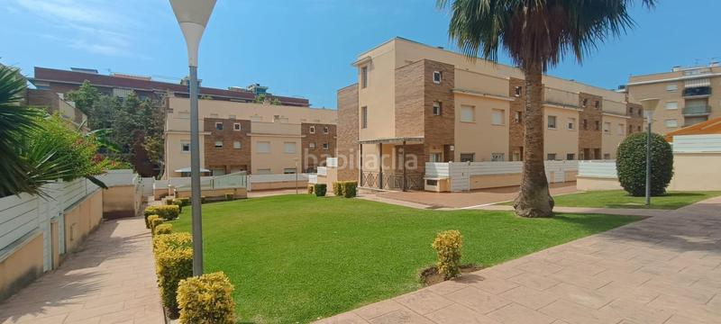 Foto a50b1de3-c2d3-469b-92b5-b897680dd2ee. Casa adossada amb aparcament piscina a Calafell residencial Calafell