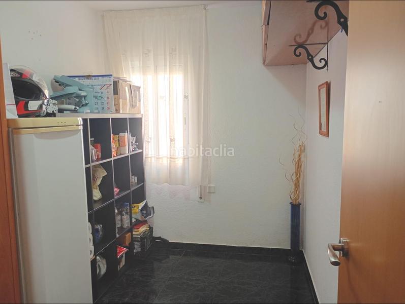 Foto b7dcbe4c-6d11-48e3-812b-7d2d267a631f. Flat with heating parking in Cunit residencial Cunit