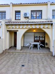 Casa a schiera in Calafell Residencial. Fantastica casa adosada en calafell cerca de todos los servicios