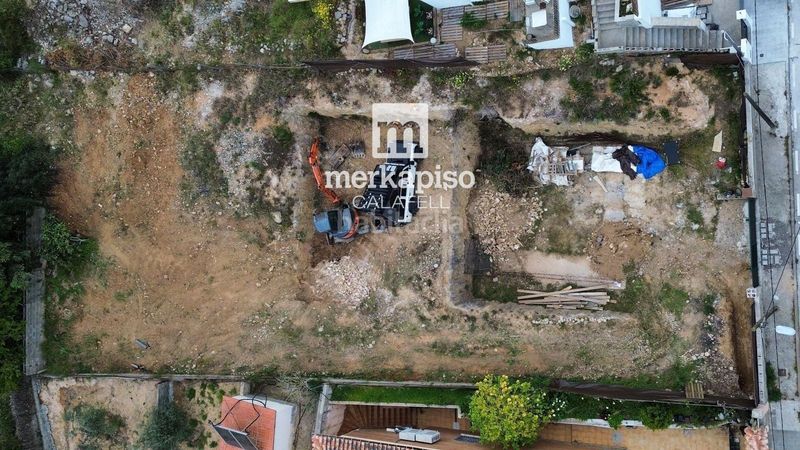Foto 537e6097-5a25-4d60-bed1-e610e2f77ae5. Finca rústica a costa Cunit - els jardins - els rosers Cunit