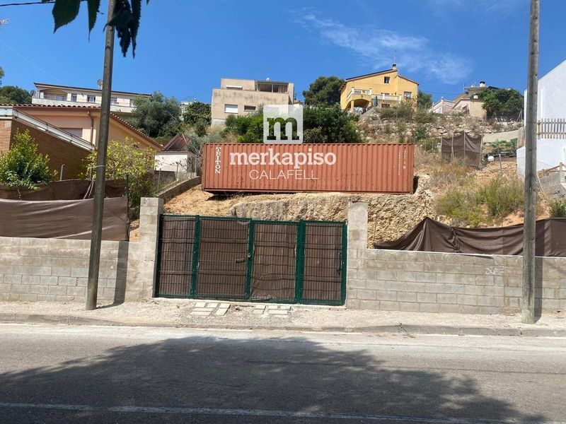 Foto a2fa273d-c816-45b8-b9a5-f04894177083. Finca rústica a costa Cunit - els jardins - els rosers Cunit