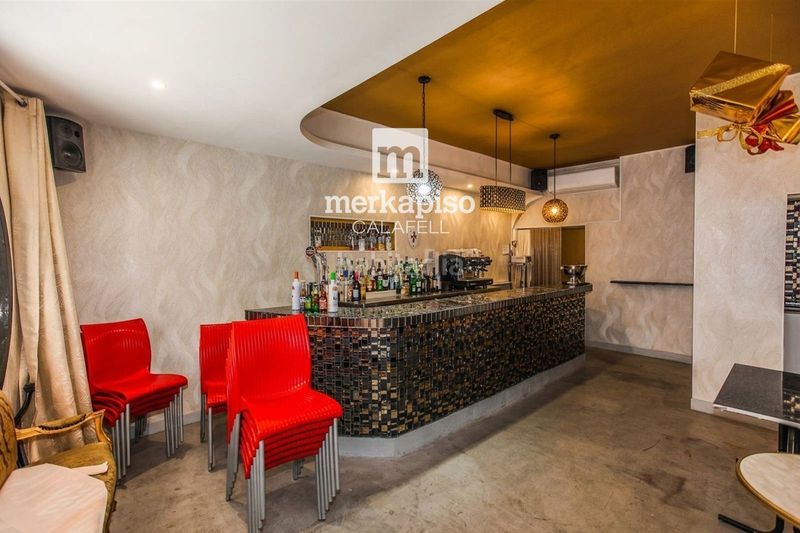 Foto ead55ea9-ed2e-48e5-964a-287b2bd76de0. Local comercial a Calafell platja Calafell