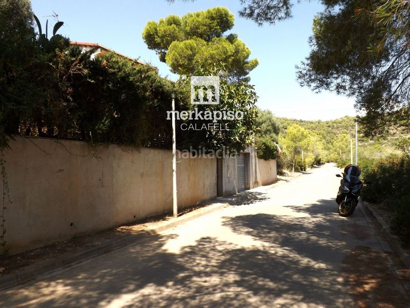 Foto c158d8f9-5fd6-4d84-a8b2-f38d2aadb34b. Finca rústica exclusiva parcela de 613 m para amantes del relax en Segur de Calafell