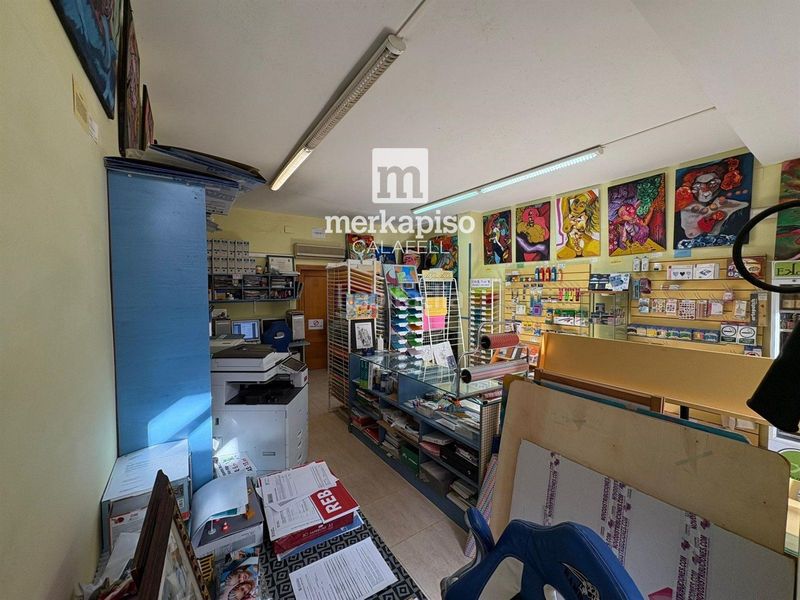 Foto e09d3262-d60b-4485-bd3f-ec946ff061bd. Local comercial a Calafell platja Calafell