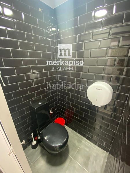 Foto 12cfbd47-f6c4-43f1-8f50-a9bb06a3ba03. Local comercial a Calafell platja Calafell