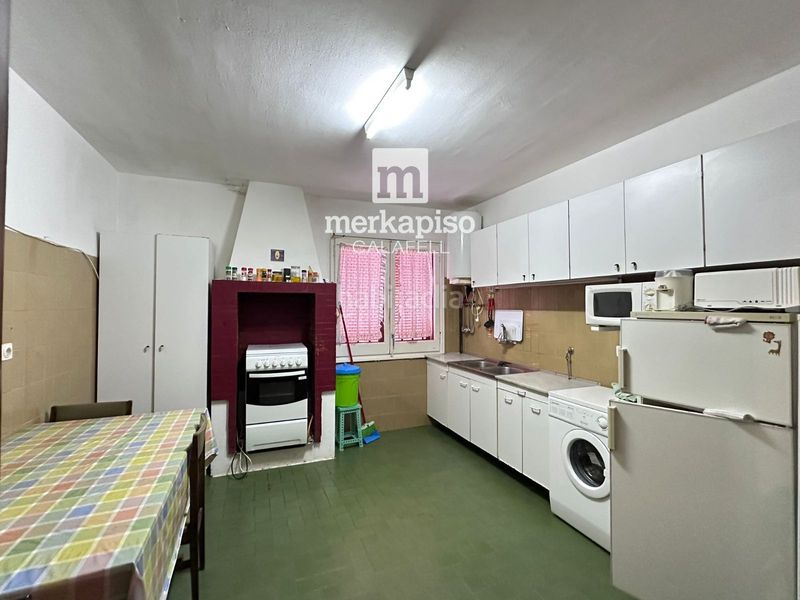 Foto 6c2a15e5-332b-4cbe-b8ab-5930c4e261e1. Flat with parking pool in Castellet i la Gornal
