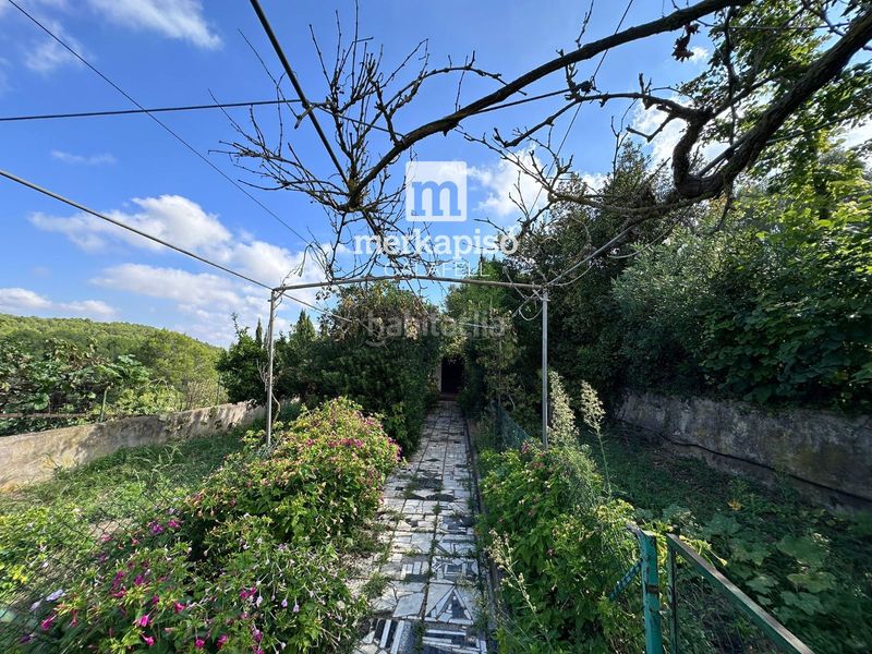 Foto a27636e1-1528-4c35-b236-4798e21f3986. Flat with parking pool in Castellet i la Gornal
