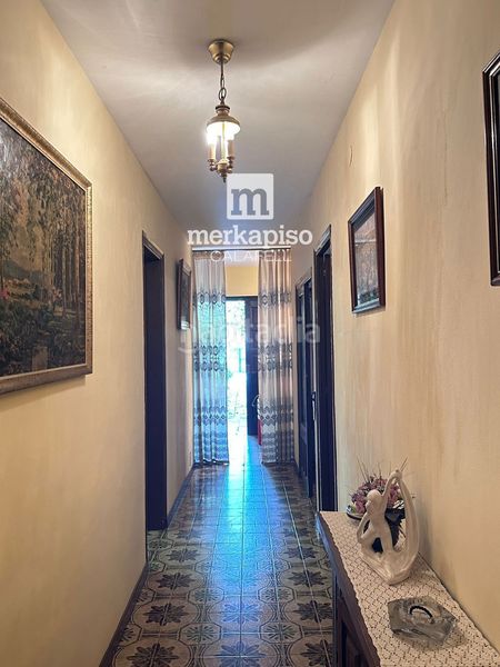 Foto ba6b6a79-7ac3-4006-a6e3-838910436b35. Flat with parking pool in Castellet i la Gornal