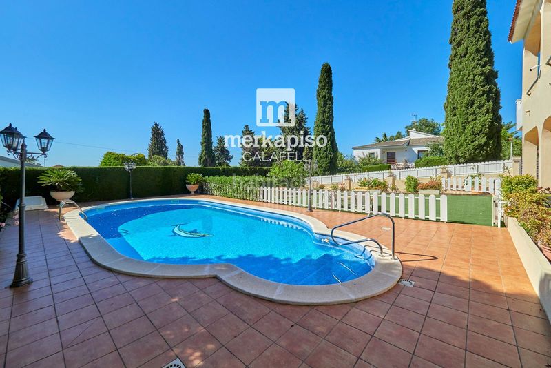 Foto ad4f4c72-0fab-4f8b-b38e-498ef732d59d. Xalet amb calefacció aparcament piscina a Els Masos - Els Garrofers Coma-ruga
