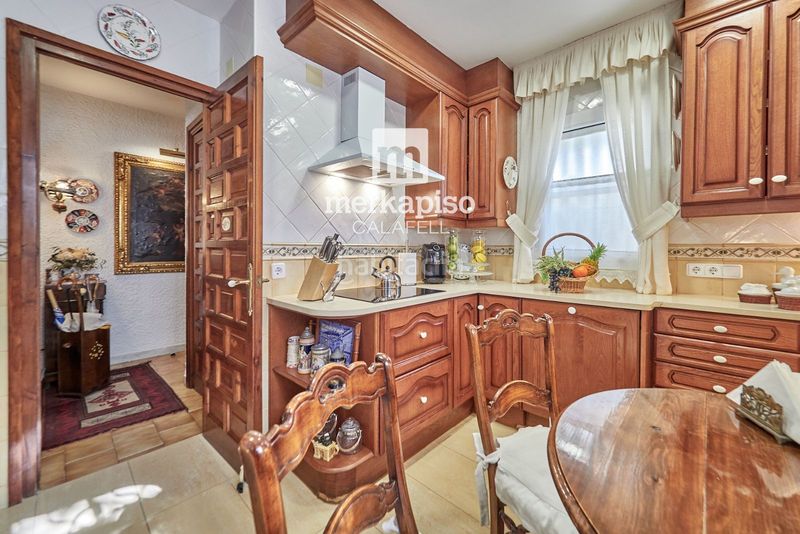 Foto a0b1ebcd-dd93-4c31-b41a-823687830fee. Casa adossada amb calefacció aparcament piscina a Calafell
