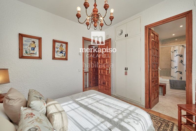 Foto ab170c5d-e4e2-40d3-9c09-bc7d89cf53ef. Casa adossada amb calefacció aparcament piscina a Calafell