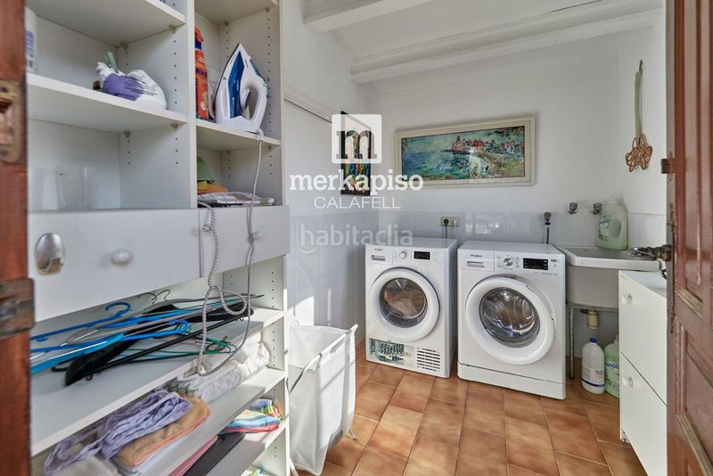 Foto ed8617c0-088b-4b32-be5e-9ec01f18b40d. Casa adossada amb calefacció aparcament piscina a Calafell