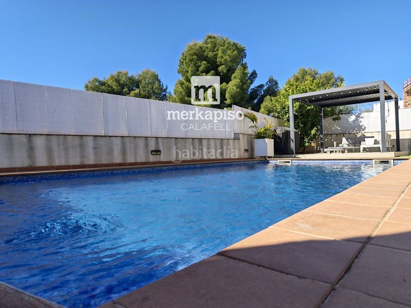 Foto f6506945-ba8f-453b-be91-2caf182895ef. Xalet amb calefacció aparcament piscina a Ciutat jardí Bonanova Calafell