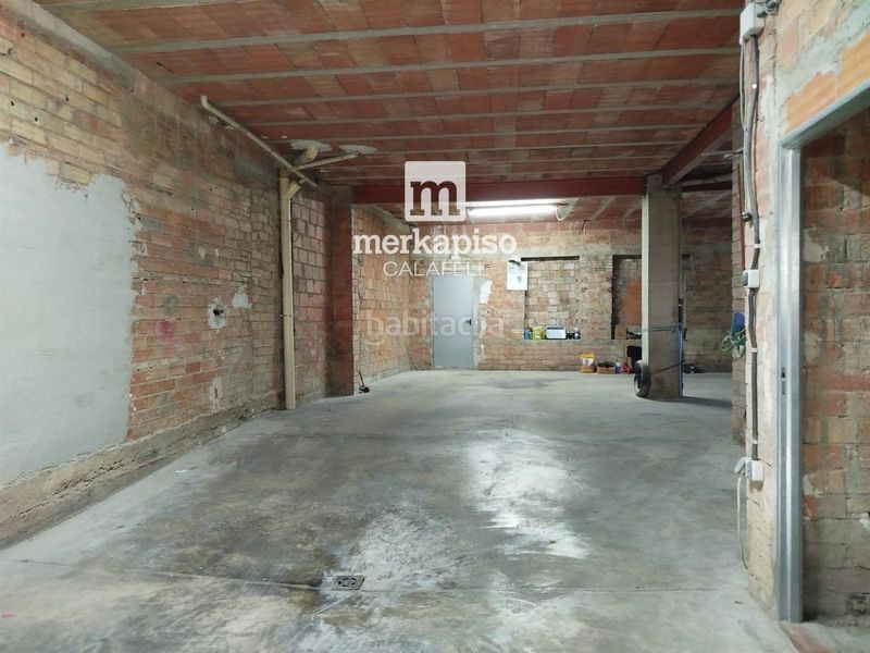 Foto 525ef7bf-a44c-469c-9195-4d7efc9e54f5. Local comercial a Calafell poble Calafell