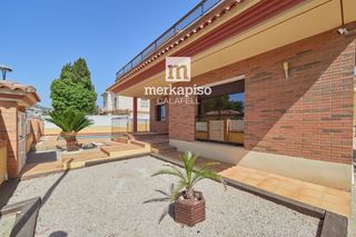 Xalet  Patagonia. Chalet independiente alto standing en segur de calafell centro