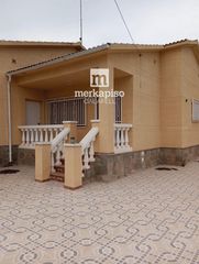 Chalet  Zinia. Chalet independiente  una sola planta urbanizacion  nou vendrell