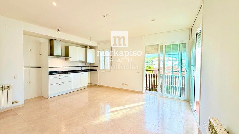 Foto 86c83bdc-e69f-47c3-839b-2bb921e0fb96. Pis amb calefacció a Bonavista Vendrell (El)