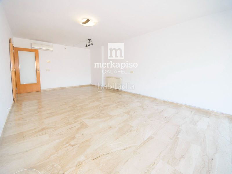 Foto 26a7ad80-60d0-4c27-a43c-5d6a22c93884. Pis amb calefacció a Calafell poble Calafell