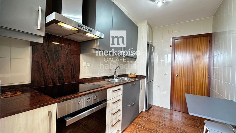 Foto c3a333b0-f585-4ec0-8ac3-6ebe34af9e6a. Pis amb aparcament a Cunit residencial Cunit