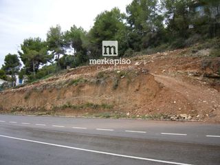 Finca rústica  Gladiol. Parcela urbanizable
