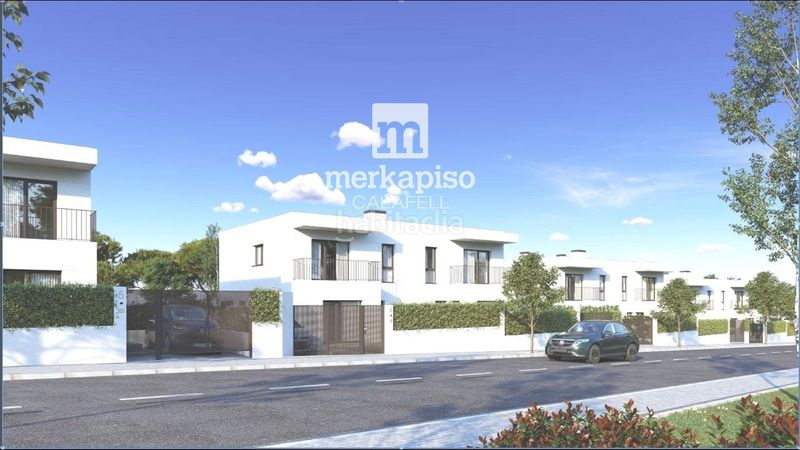 Foto 37c490e2-52b8-4d85-a779-0a412f589f14. Casa adossada amb piscina a Bellamar Calafell