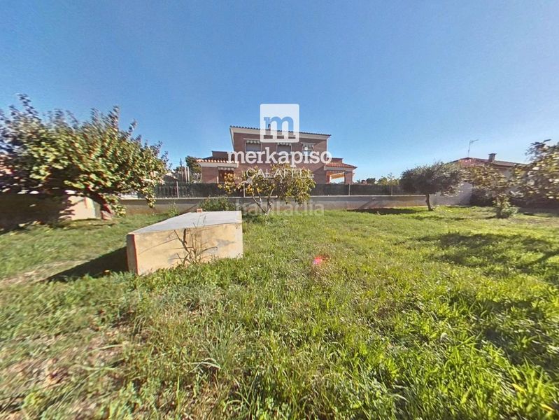 Foto d9583fec-b11e-4e92-a657-4bacd42c51e5. Finca rústica a Segur de Calafell nucli urbà Segur de Calafell