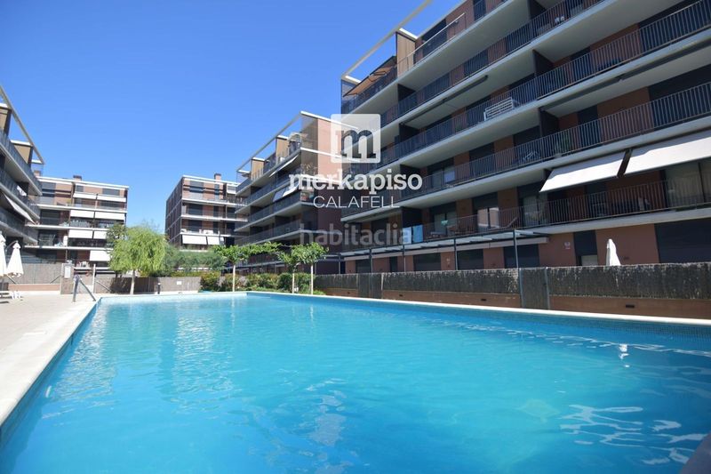 Foto 5e180826-16b3-4c18-9de2-5aa1295b8e47. Dúplex amb aparcament piscina a L´Estany Calafell