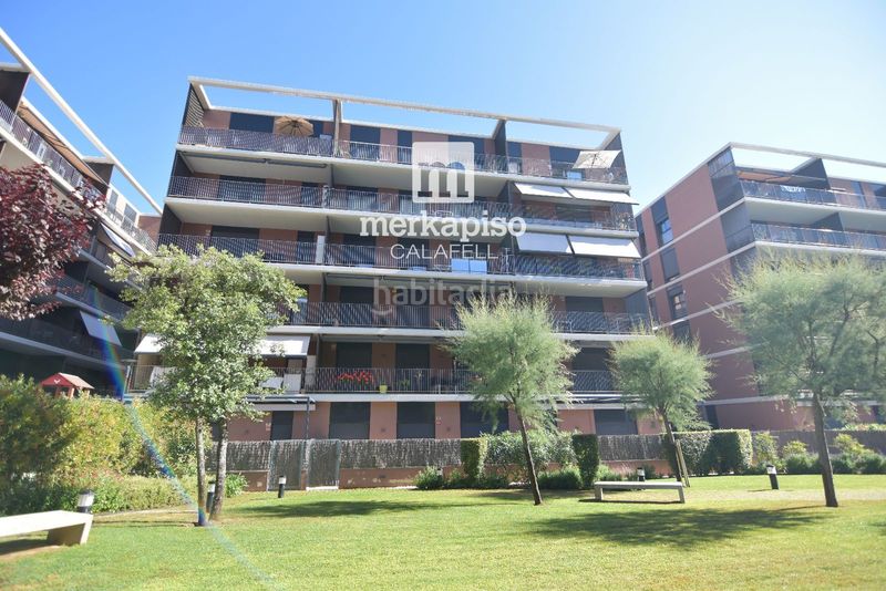 Foto 6d52b9a5-a17a-4759-b02b-967e21f54d2d. Dúplex amb aparcament piscina a L´Estany Calafell