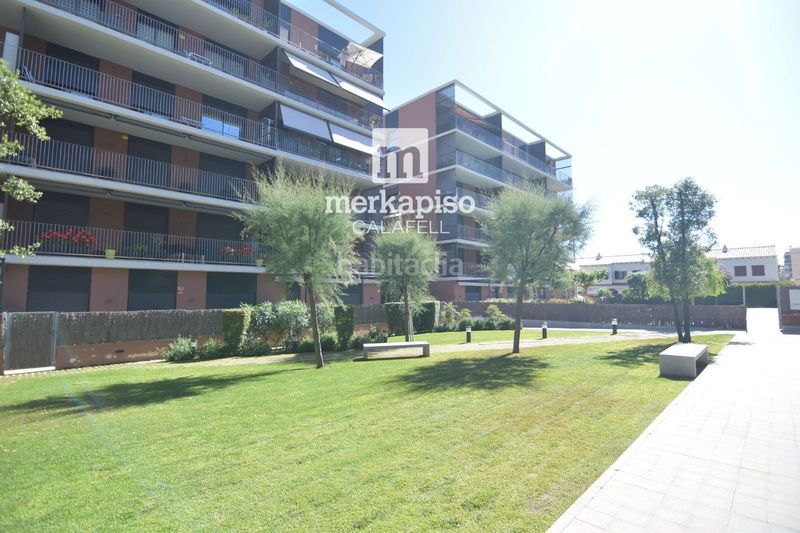 Foto 889f55b4-de07-4a4f-941a-9277b6e827d7. Dúplex amb aparcament piscina a L´Estany Calafell