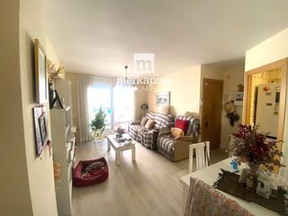 Appartamento  Frances macia. Fantastico piso en pleno centro de cunit cerca de playa y servic