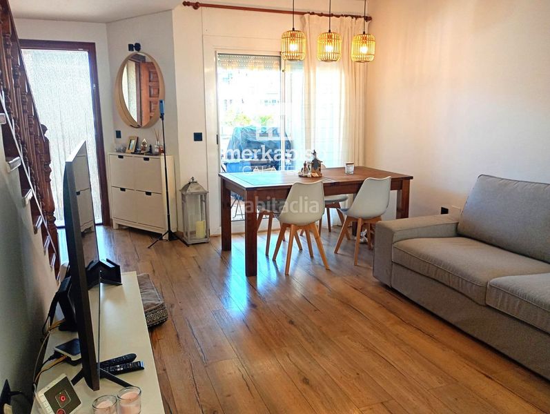 Foto 1fb385e9-c504-4ac6-bd35-5a7d4b7dda14. Casa adossada amb aparcament a Cunidor Cunit