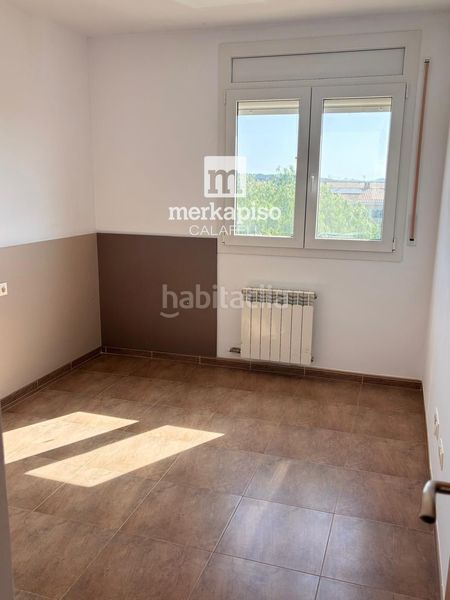 Foto 473330a4-1a67-4b63-ae26-83ce653ba940. Casa adossada amb calefacció aparcament a Bellvei