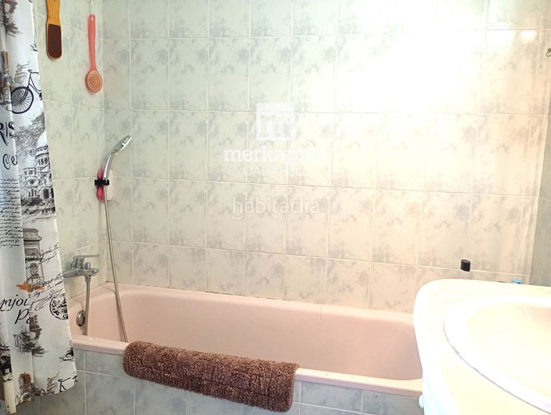 Foto 4c7fee7f-107b-4db5-8608-65be01bc158d. Etagenwohnung mit heizung parking pool in Segur Platja Segur de Calafell