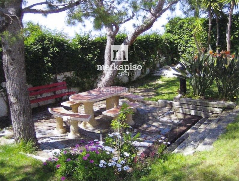 Foto e79afd44-63e9-4f57-a868-32ab0ee8532b. Casa amb calefacció aparcament a Mas Mel Calafell